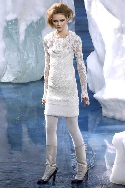 Look 74